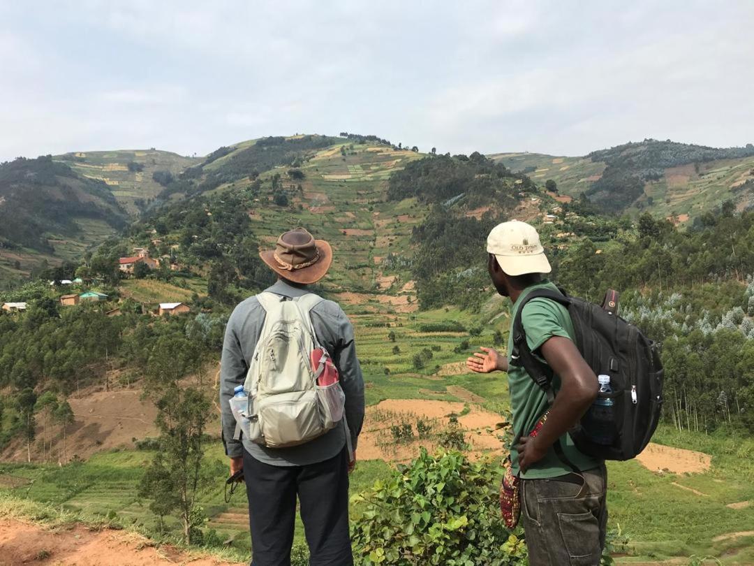 Om Hostel Bunyonyi Kabale 외부 사진