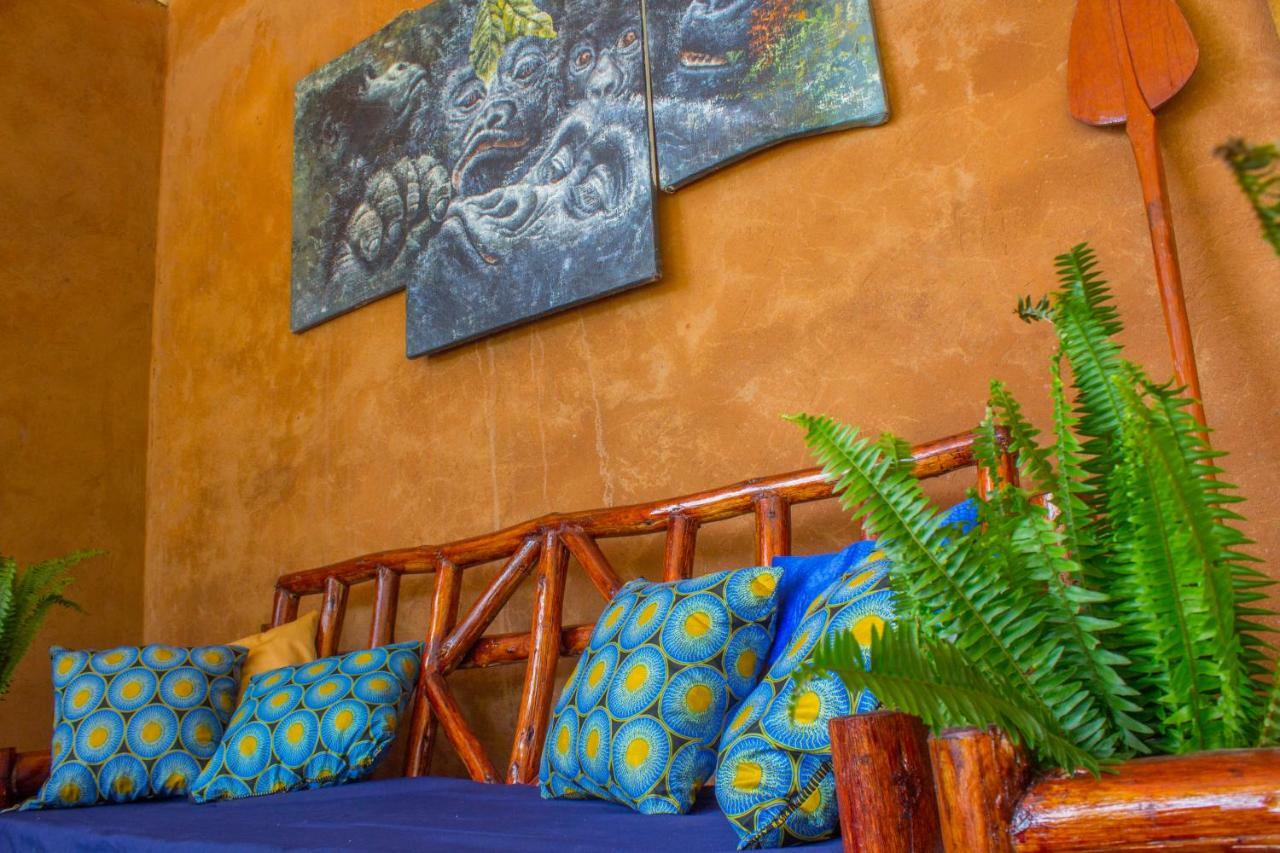 Om Hostel Bunyonyi Kabale 외부 사진